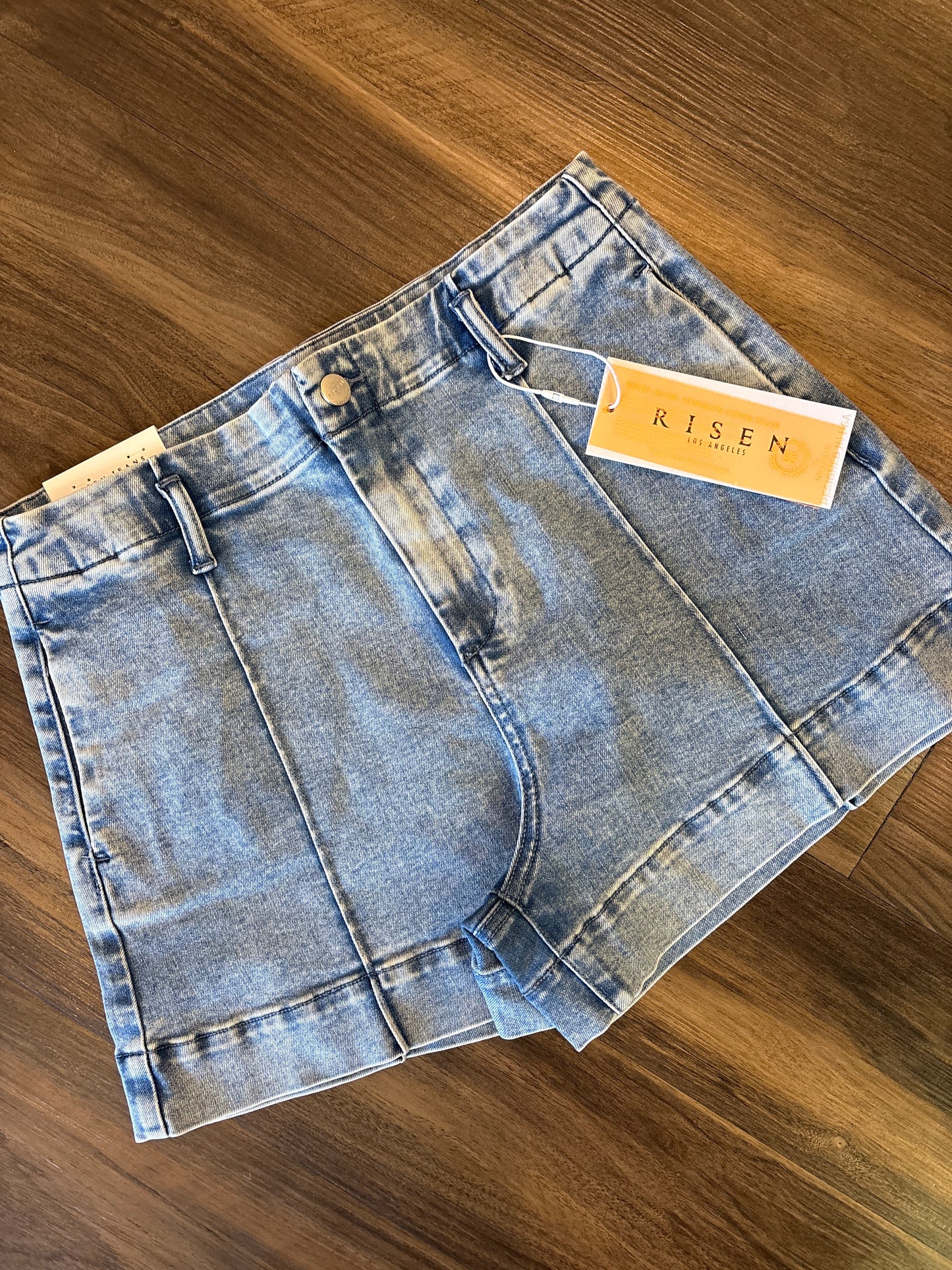 Exposed Seem Relaxed Denim Shorts
