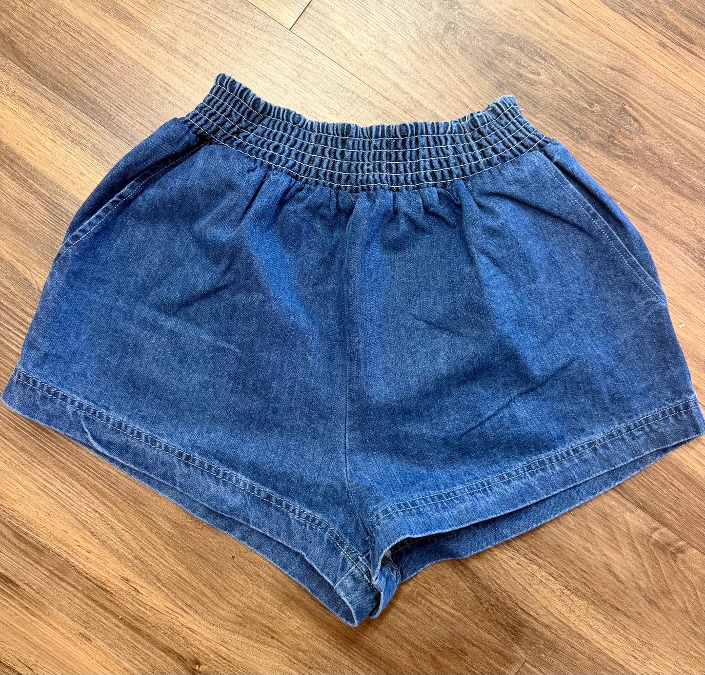 Solid Elastic Waist Denim Shorts