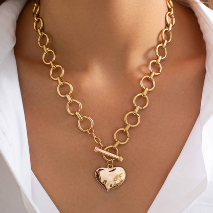 HAMMERED HEART TOGGLE NECKLACE