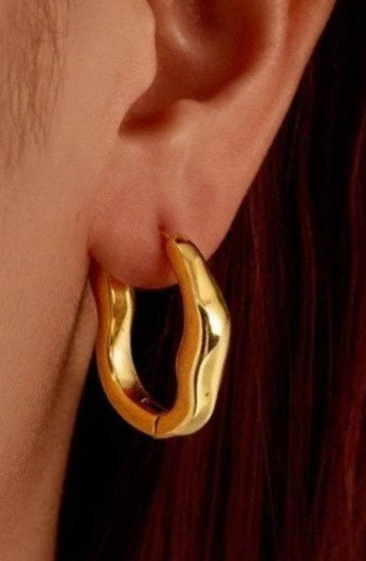 Chunky “U” Hoops