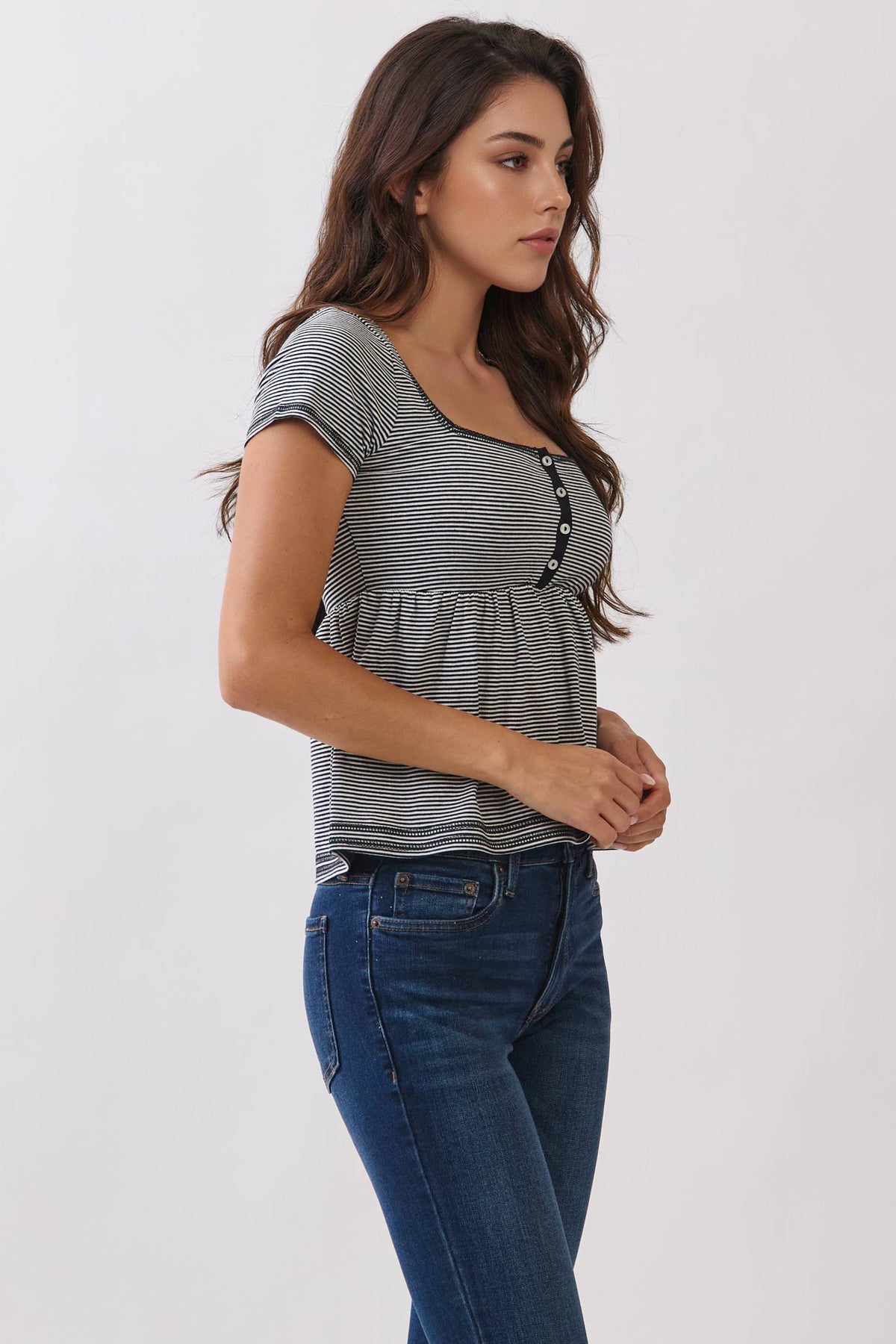 JT57348S - STRIPE SQUARE NK HENLEY BABYDOLL TEE