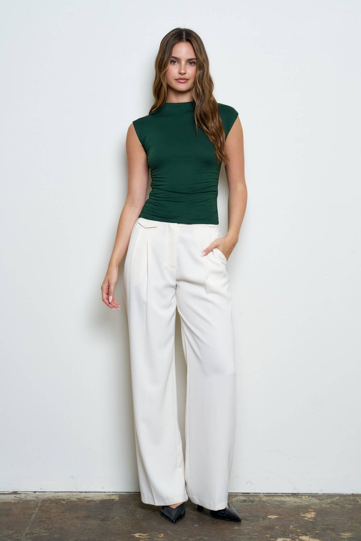 REVERSIBLE FUNNEL NECK SCRUNCH KNIT TOP