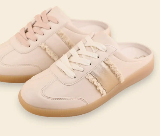 Lace Detail Mule Sneaker