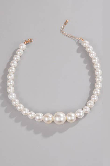 GRADUATED CLASSIC PUFFY PEARL NECKLACE