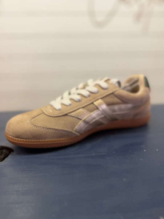 Shushop Styled Sneakers