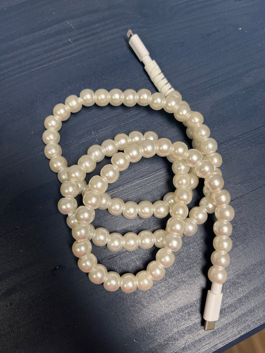 Pearl phone charger