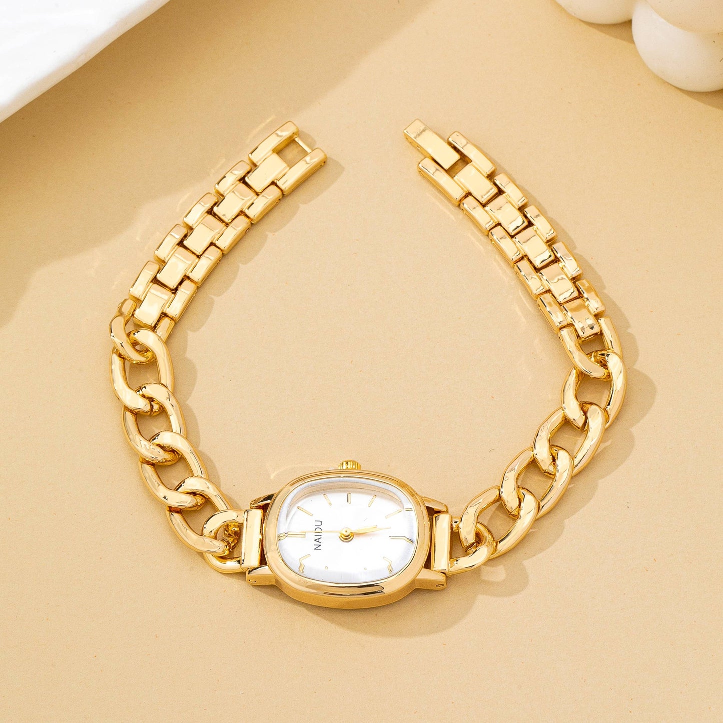 OVAL FACE LINK CHAIN BRACELET WATCH | 80W002