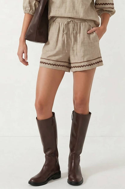 Contrast Trim Linen Shorts