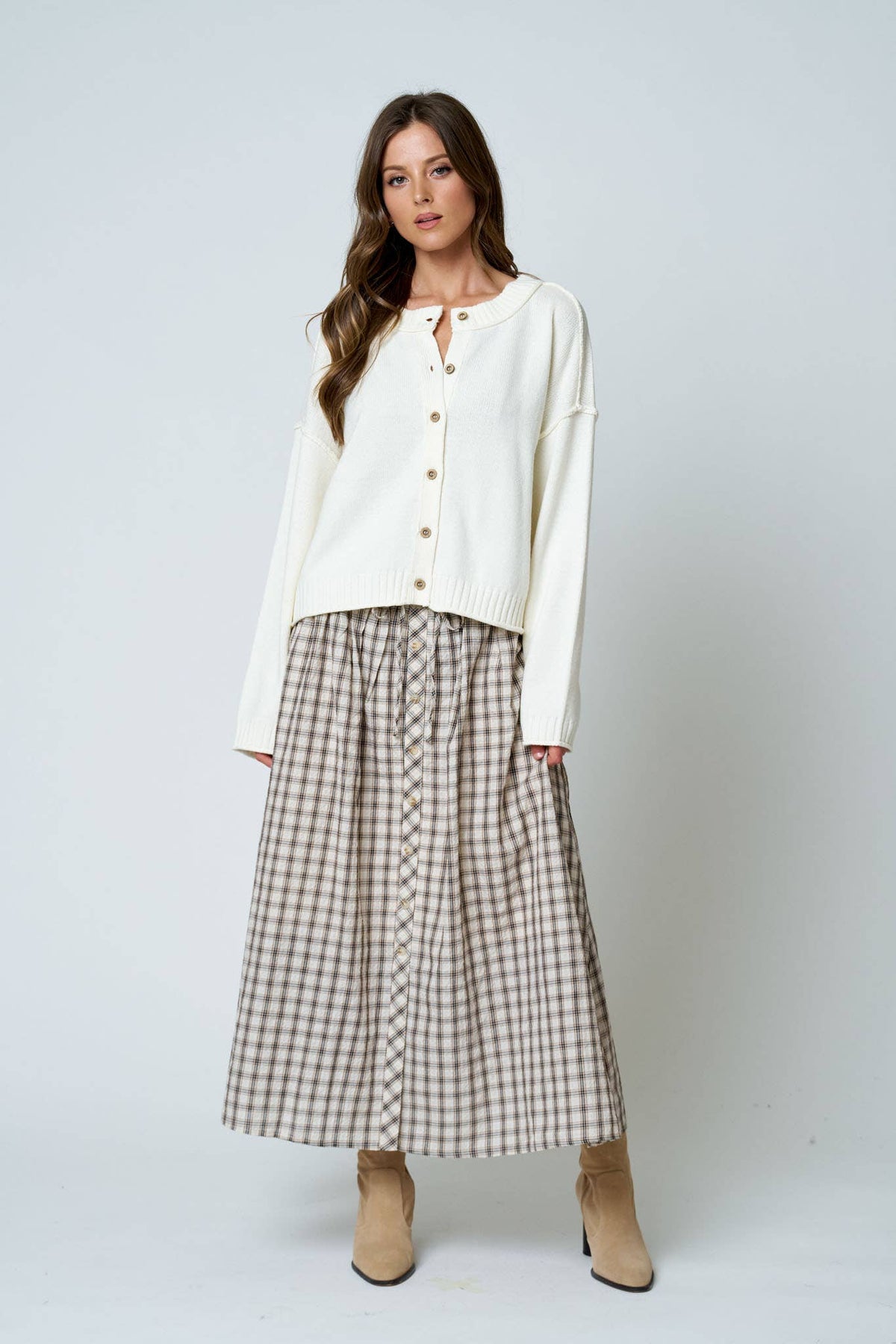 RAW EDGE EXPOSED SEAM BUTTON DOWN KNIT CARDIGAN